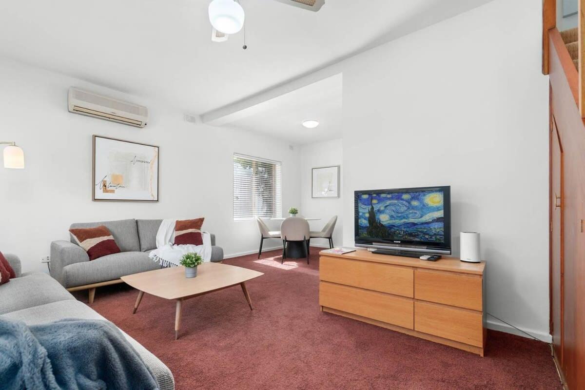 In Between City Sea & Airport - 2Br Vacation Home Plympton ภายนอก รูปภาพ